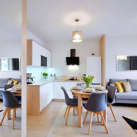 Feniks Ze Strefa Wellness & Family By Onholiday דירה *