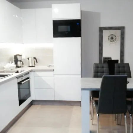 On Ulica Poleska Apartament Kołobrzeg